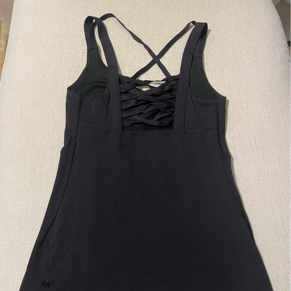 Lululemon women’s tank top (size 2) - Picture 2 of 2